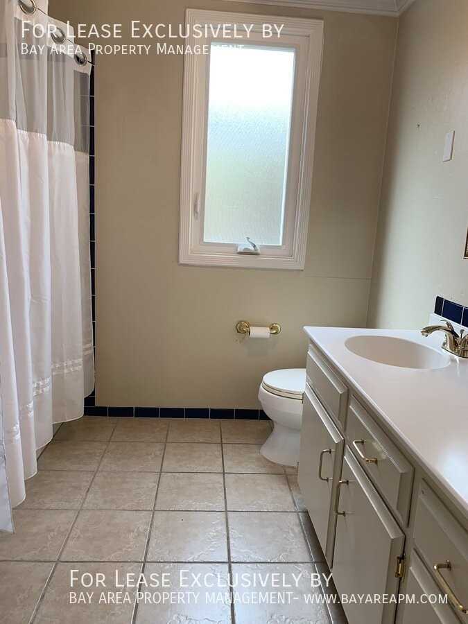 2022 Hampton Ave - Photo 7 of 13