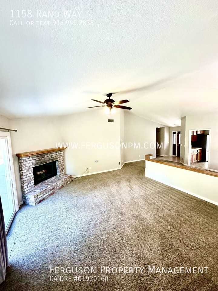 1158 Rand Way - Photo 5 of 19