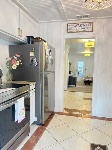 215 E Voorhis Ave #C - Photo 2 of 10