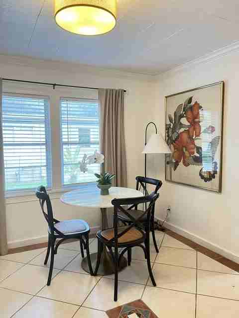 215 E Voorhis Ave #C - Photo 4 of 10