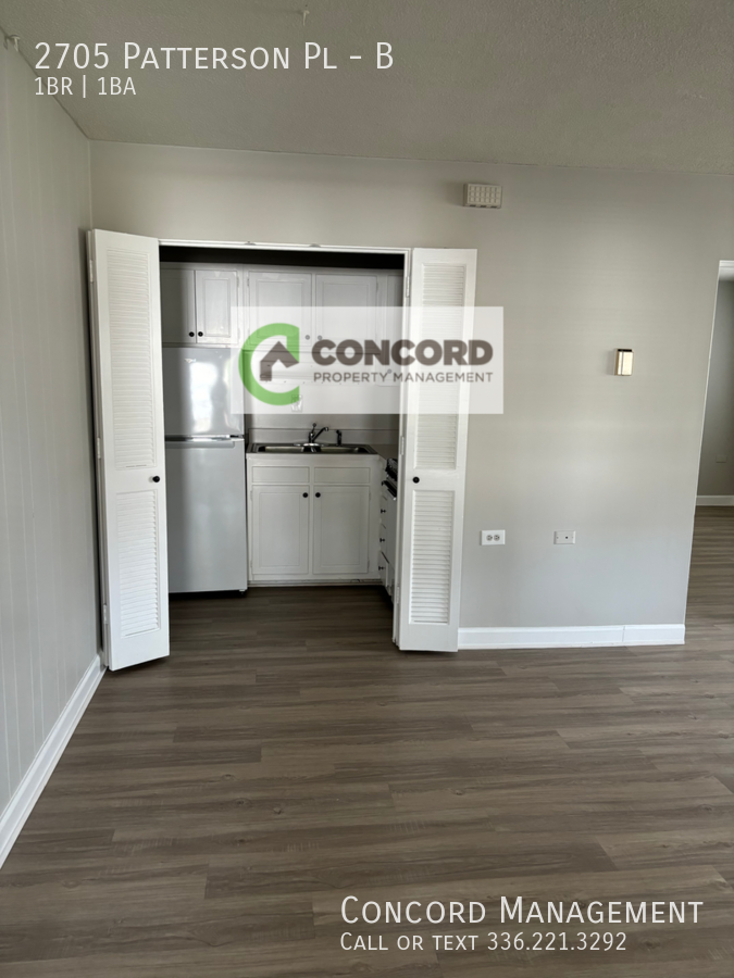 2705 Patterson Pl #B - Photo 4 of 10