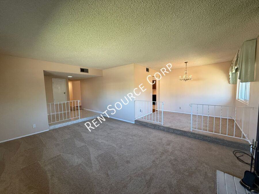 39642 Country Club Dr - Photo 5 of 32