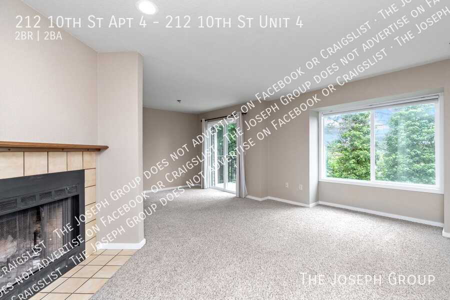 212 10th St Apt 4 - Photo 3 of 28