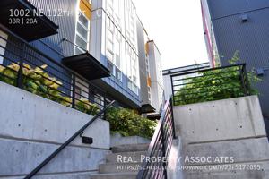 featured image of 1002 Ne 112th St #C