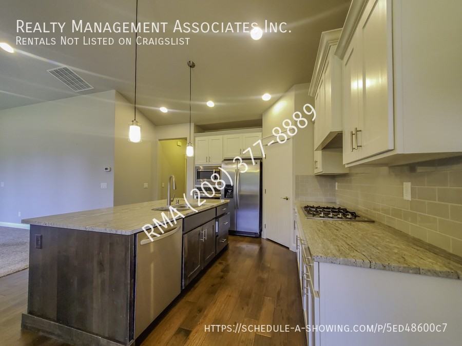 11277 W Portola St - Photo 6 of 19