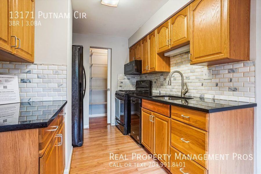 13171 Putnam Cir - Photo 5 of 20