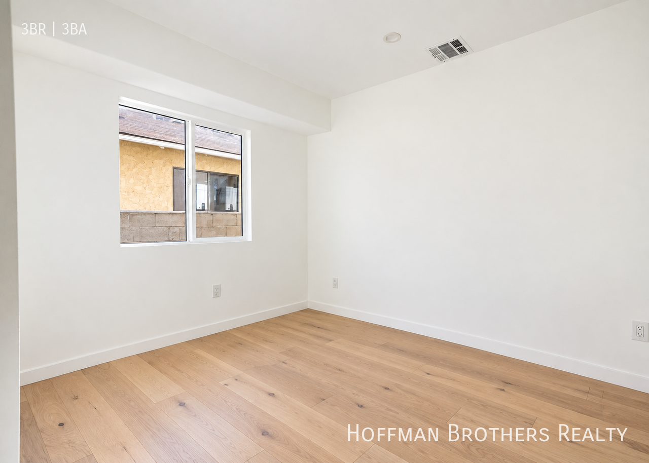 2681 1/2 Roseview Ave - Photo 5 of 18