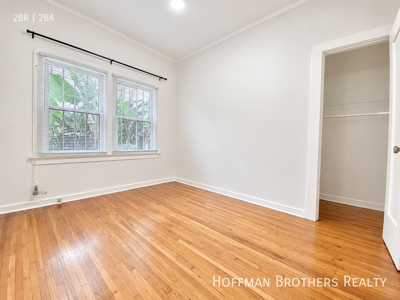 506 N Genesee Ave - Photo 5 of 17