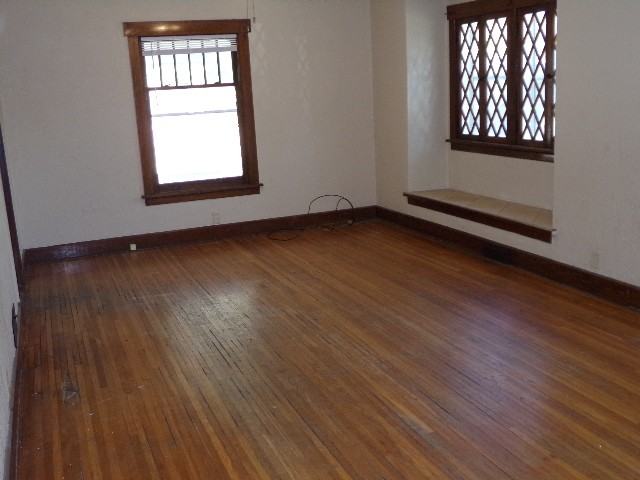 BCR 3445 R Street - Photo 3 of 7