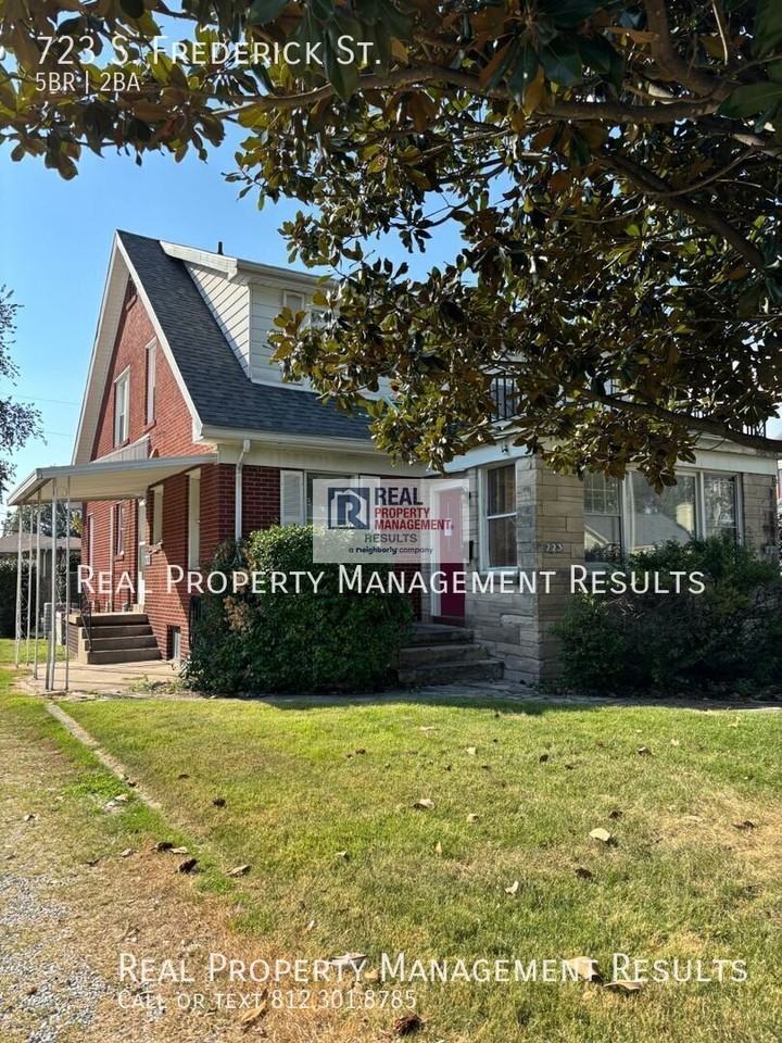 723 S Frederick St - Photo 2 of 21