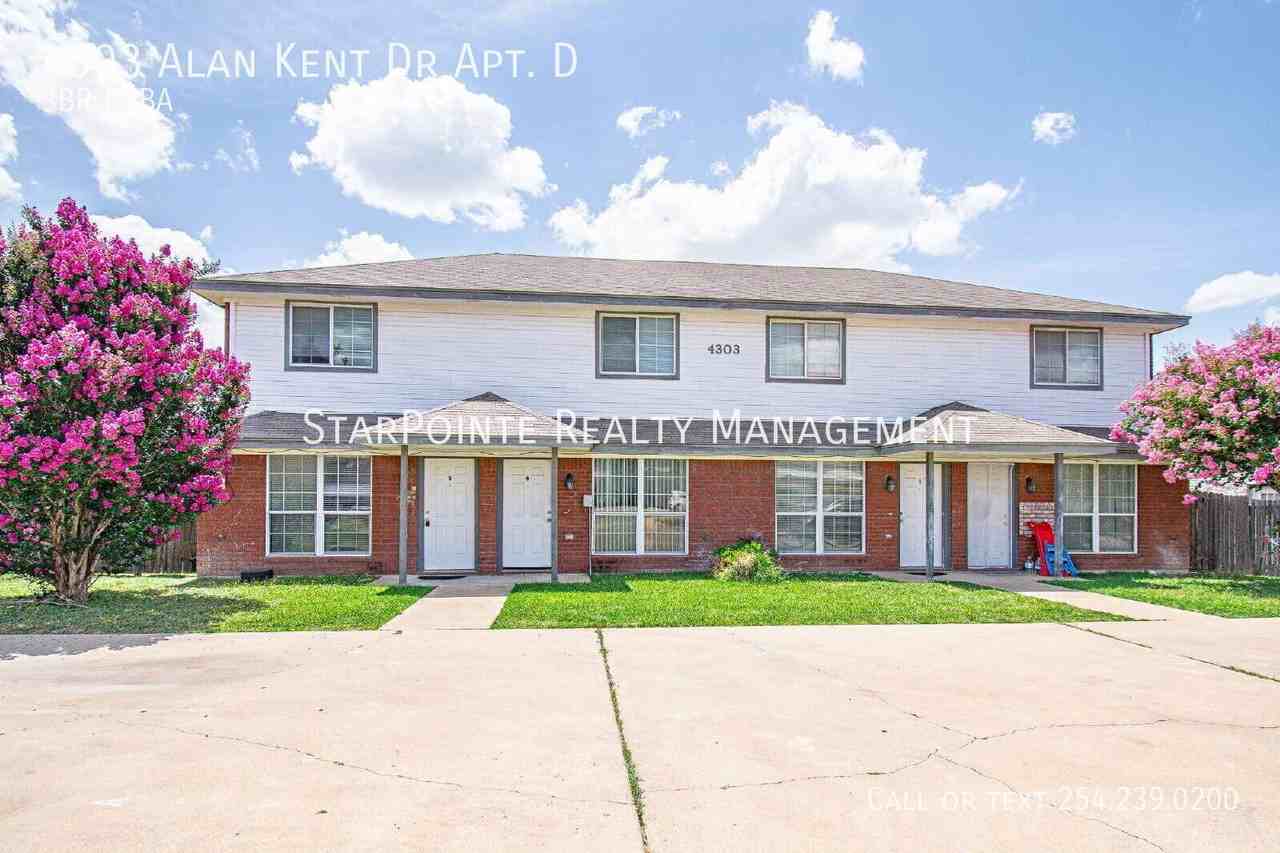 4303 Alan Kent Dr Apt D - Photo 2 of 17