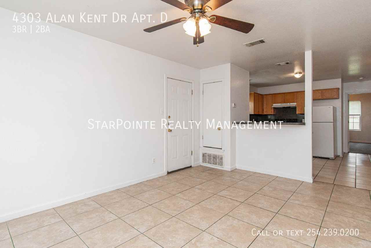 4303 Alan Kent Dr Apt D - Photo 3 of 17
