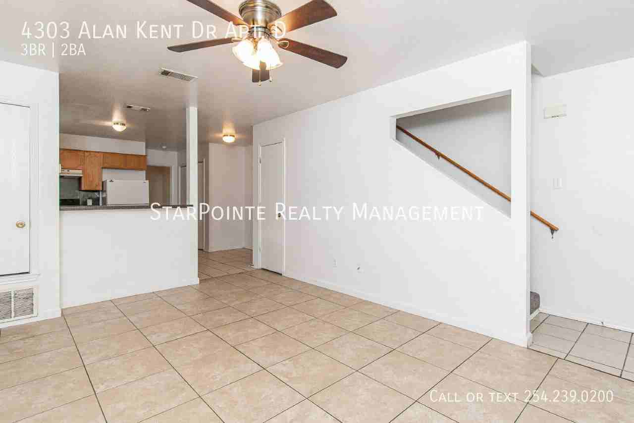 4303 Alan Kent Dr Apt D - Photo 4 of 17