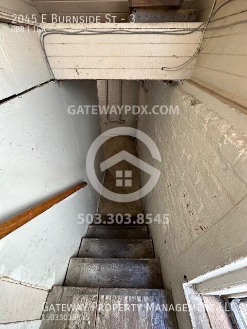 2045 E Burnside St #3 - Photo 6 of 16