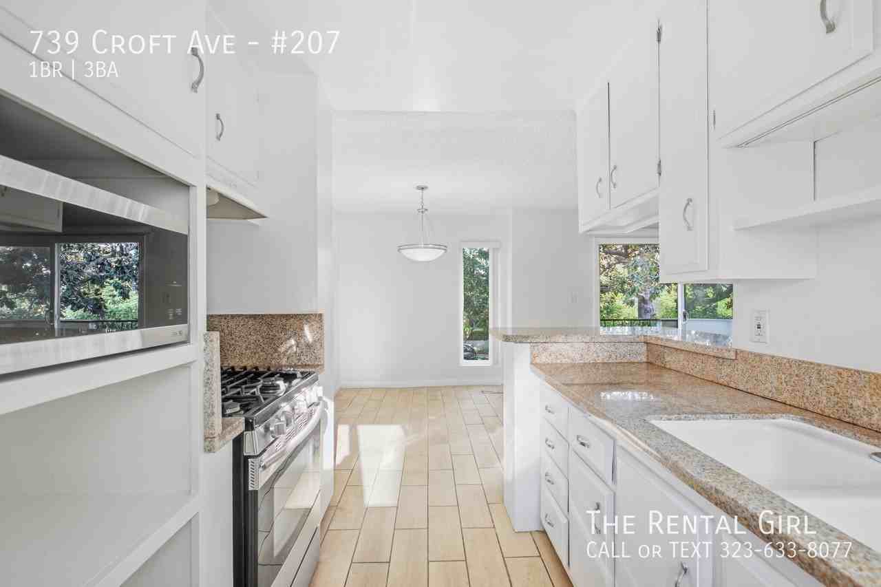 739 N Croft Ave #207 - Photo 7 of 22