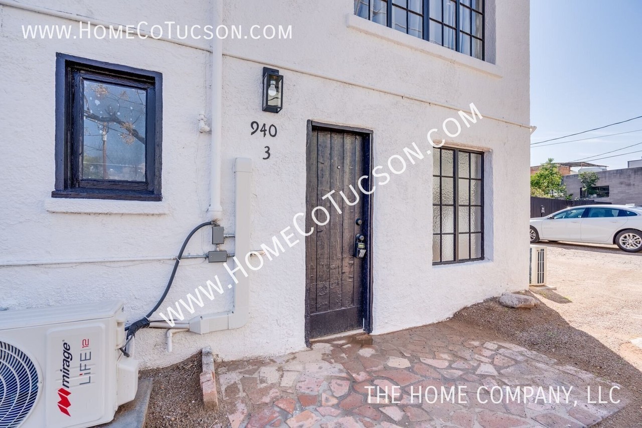 940 E Florita St #3 - Photo 4 of 45