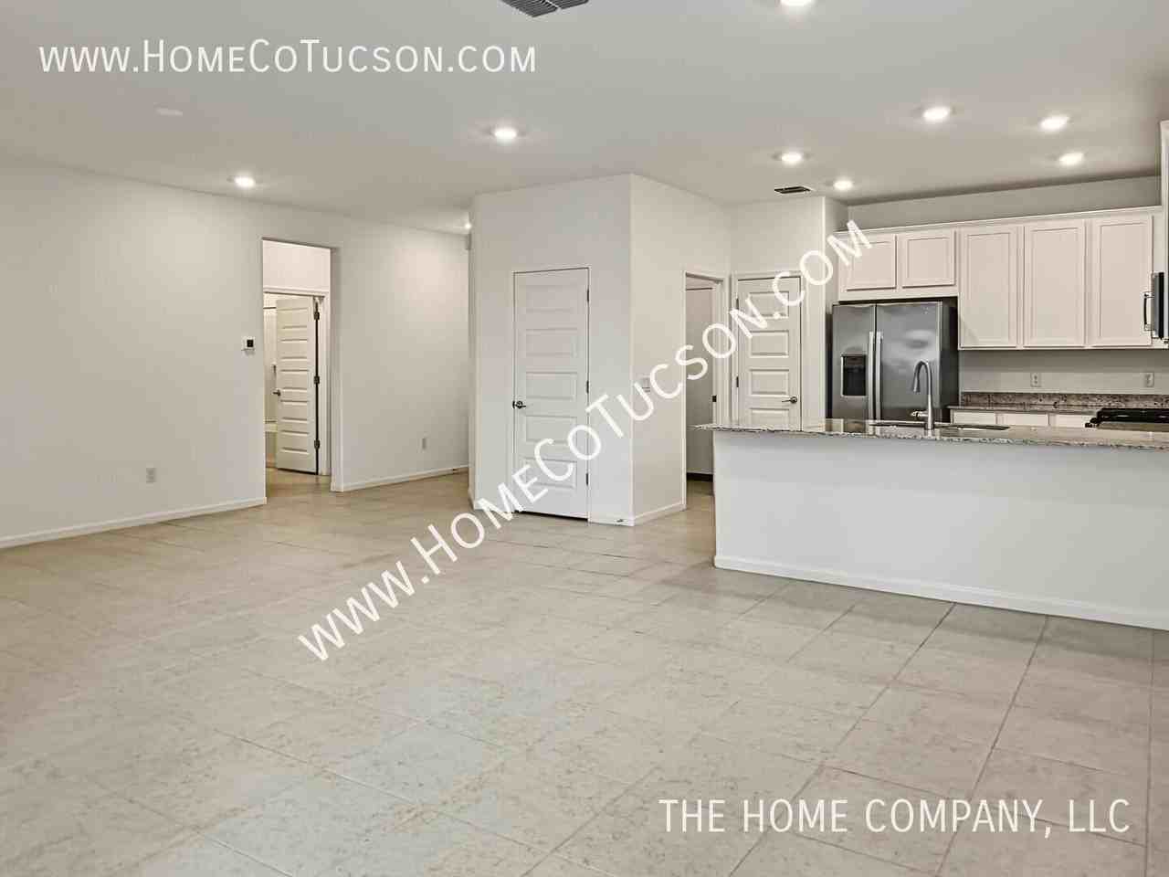 700 W Calle El Acuario - Photo 4 of 30