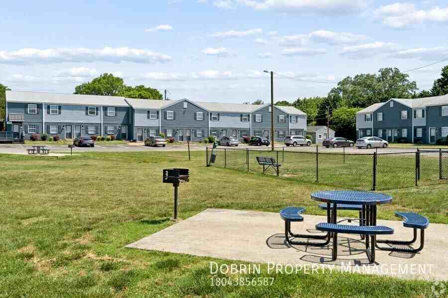 1701 Colorado Ave #P - Photo 3 of 17