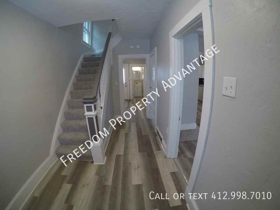 429 Elk St - Photo 5 of 15