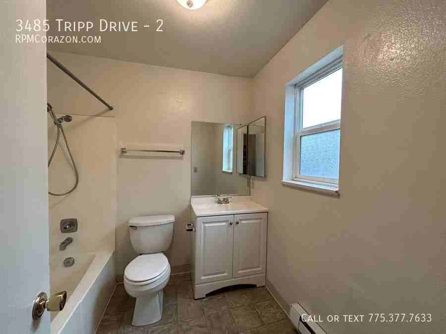 3485 Tripp Dr #2 - Photo 6 of 8