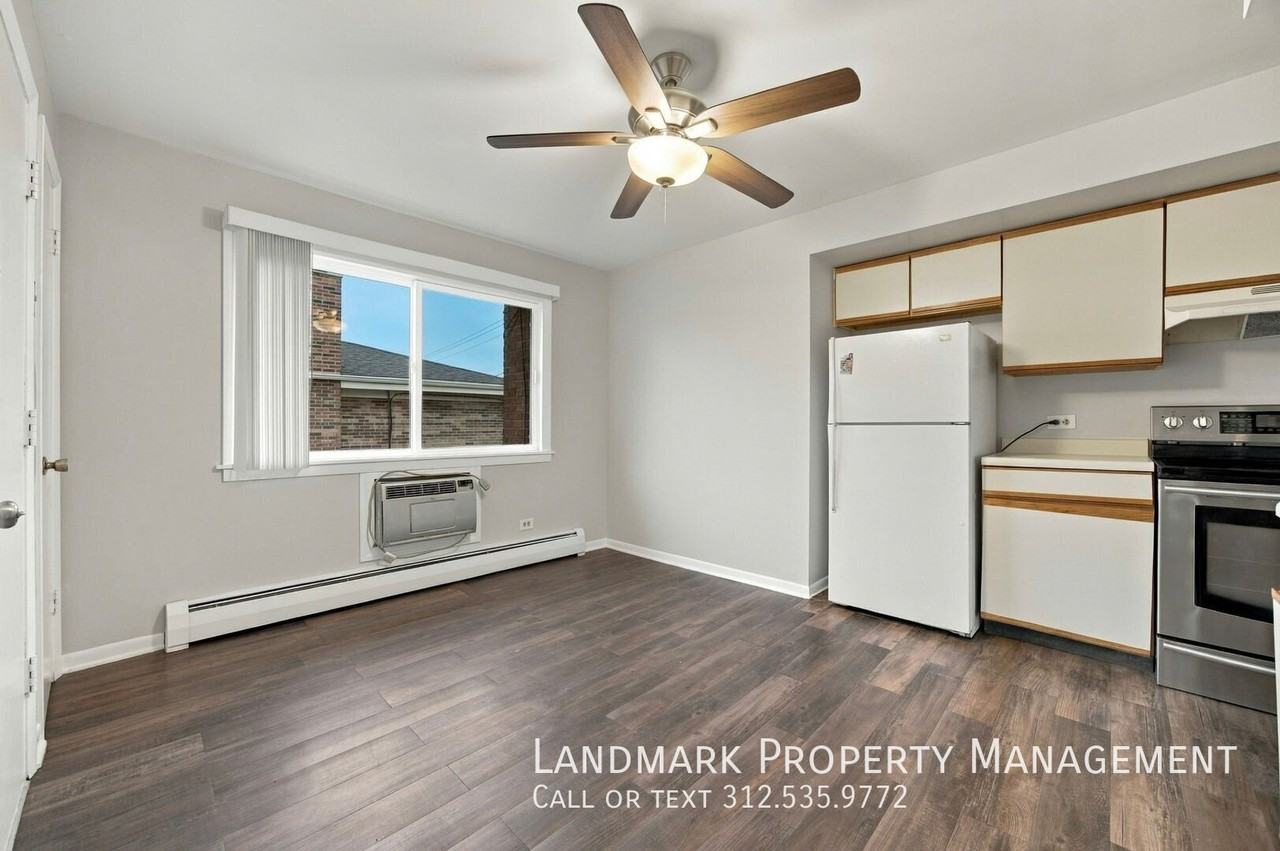 448 Lincoln Ln #2S - Photo 2 of 24