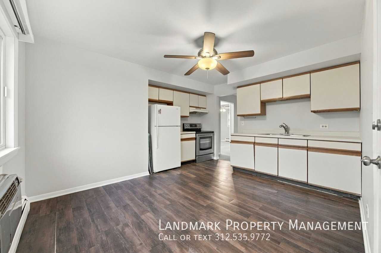 448 Lincoln Ln #2S - Photo 3 of 24