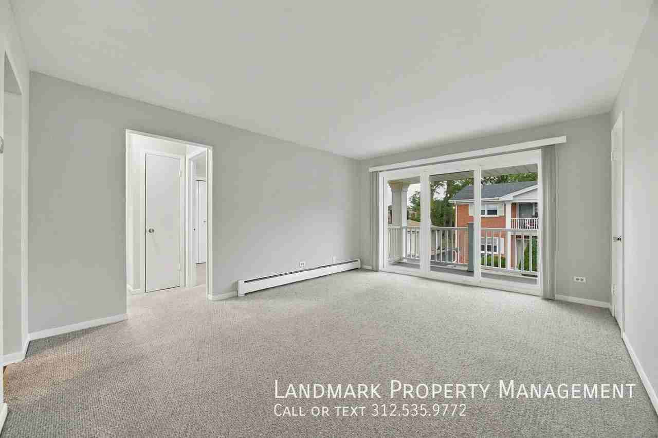 448 Lincoln Ln #2S - Photo 6 of 24
