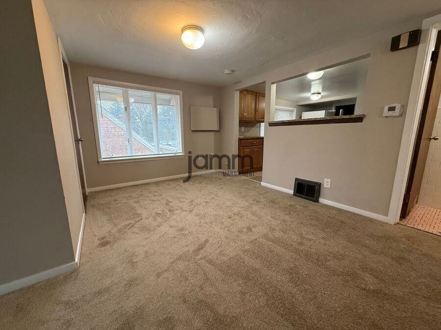 1405 Sheffield Rd - Photo 2 of 19