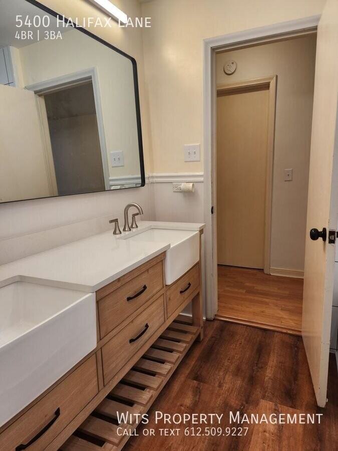 5400 Halifax Ln - Photo 5 of 26