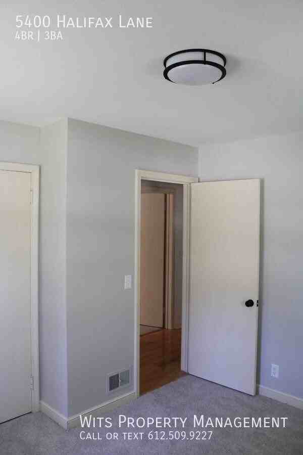 5400 Halifax Ln - Photo 7 of 26