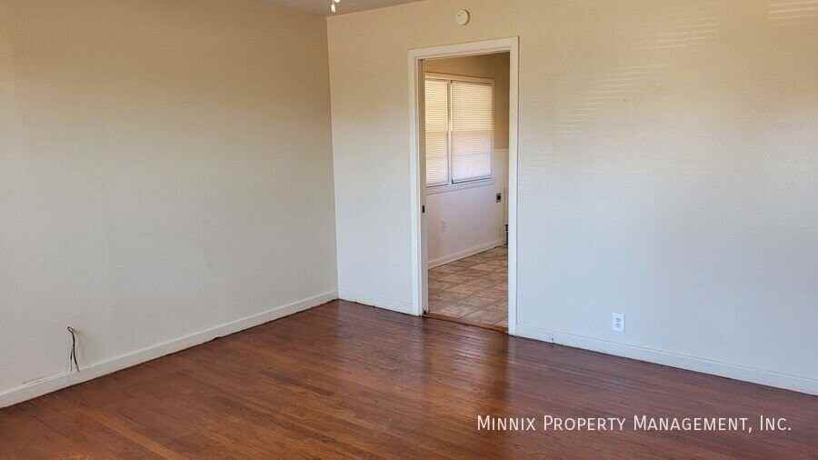 4914 41st St - Photo 6 of 24