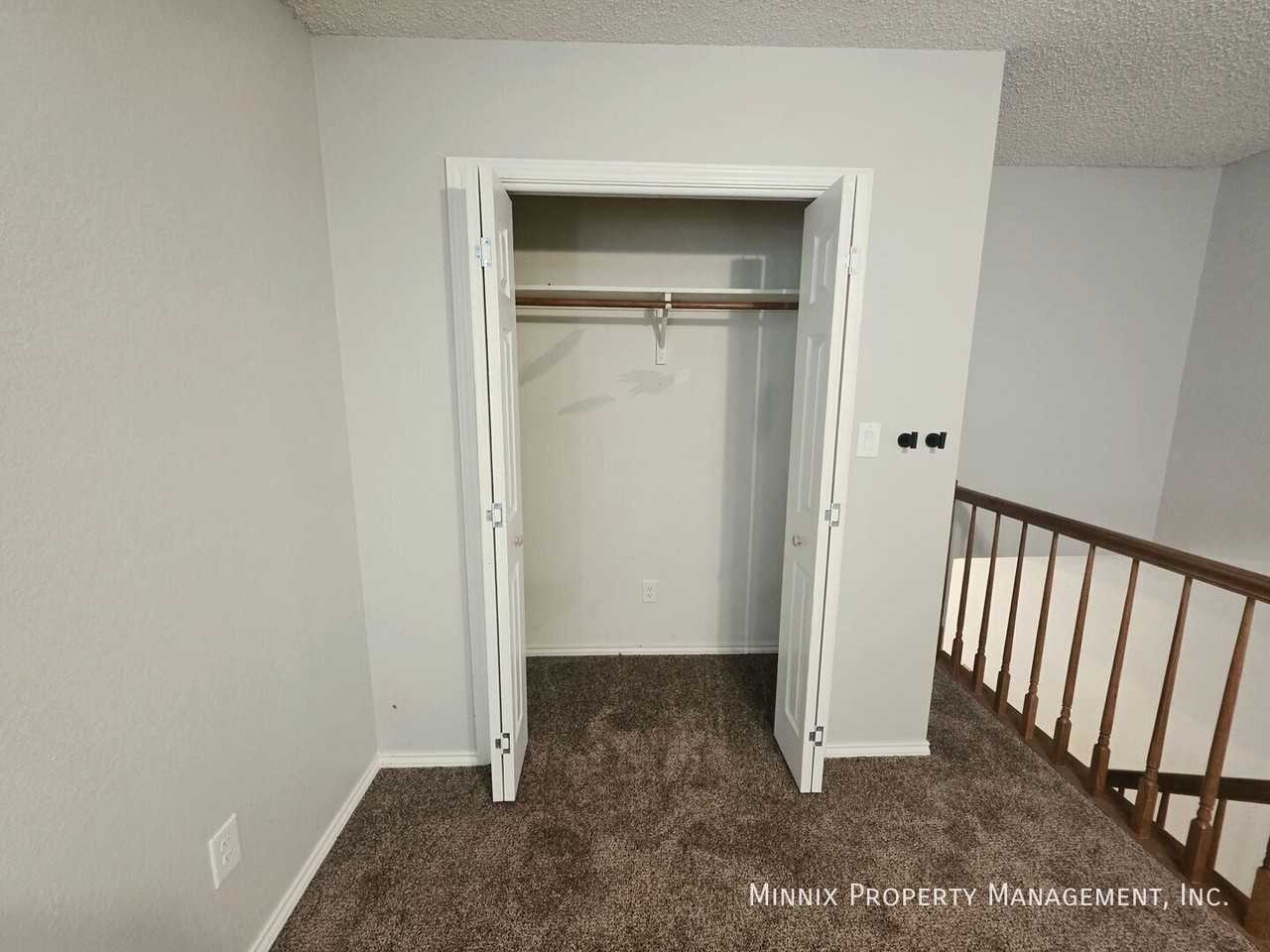 3826 Nassau Dr - Photo 4 of 21