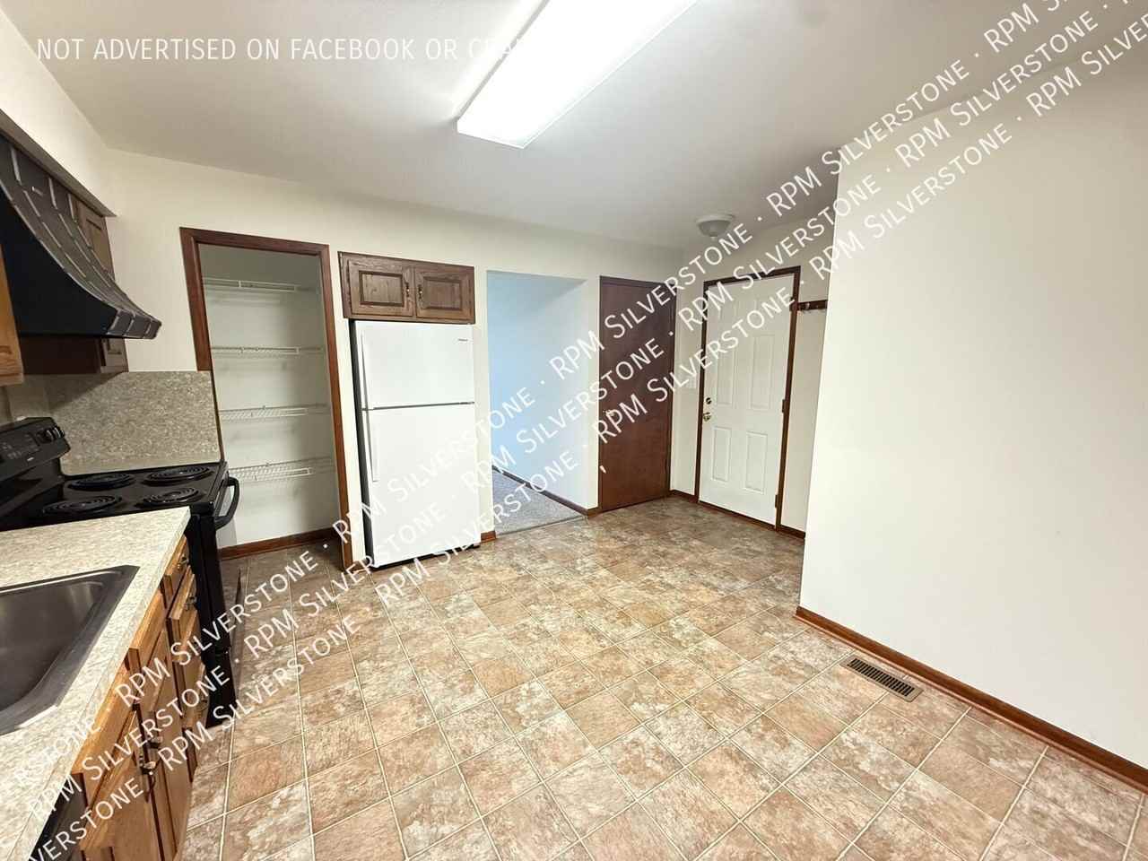 5441 Patricia Ave - Photo 7 of 23