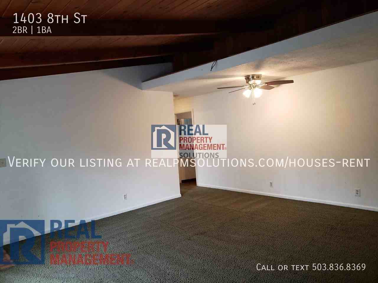 1403 8th St - Photo 7 of 14