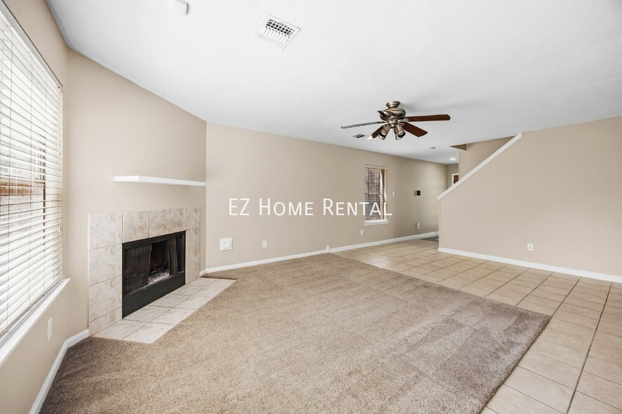 802 Oak West Dr - Photo 4 of 21