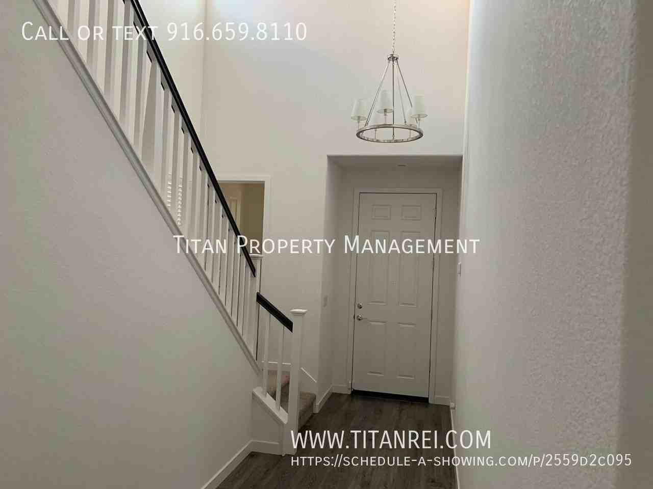 1033 Oakbriar Cir - Photo 3 of 21