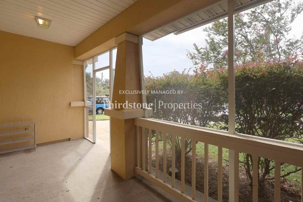4337 Palmer Ave - Photo 4 of 37