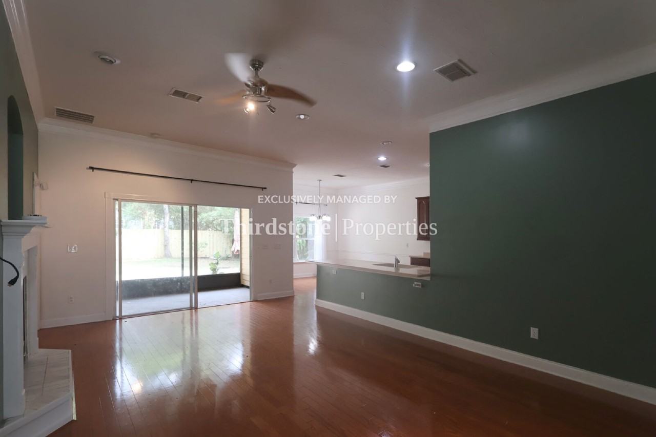 4337 Palmer Ave - Photo 5 of 37