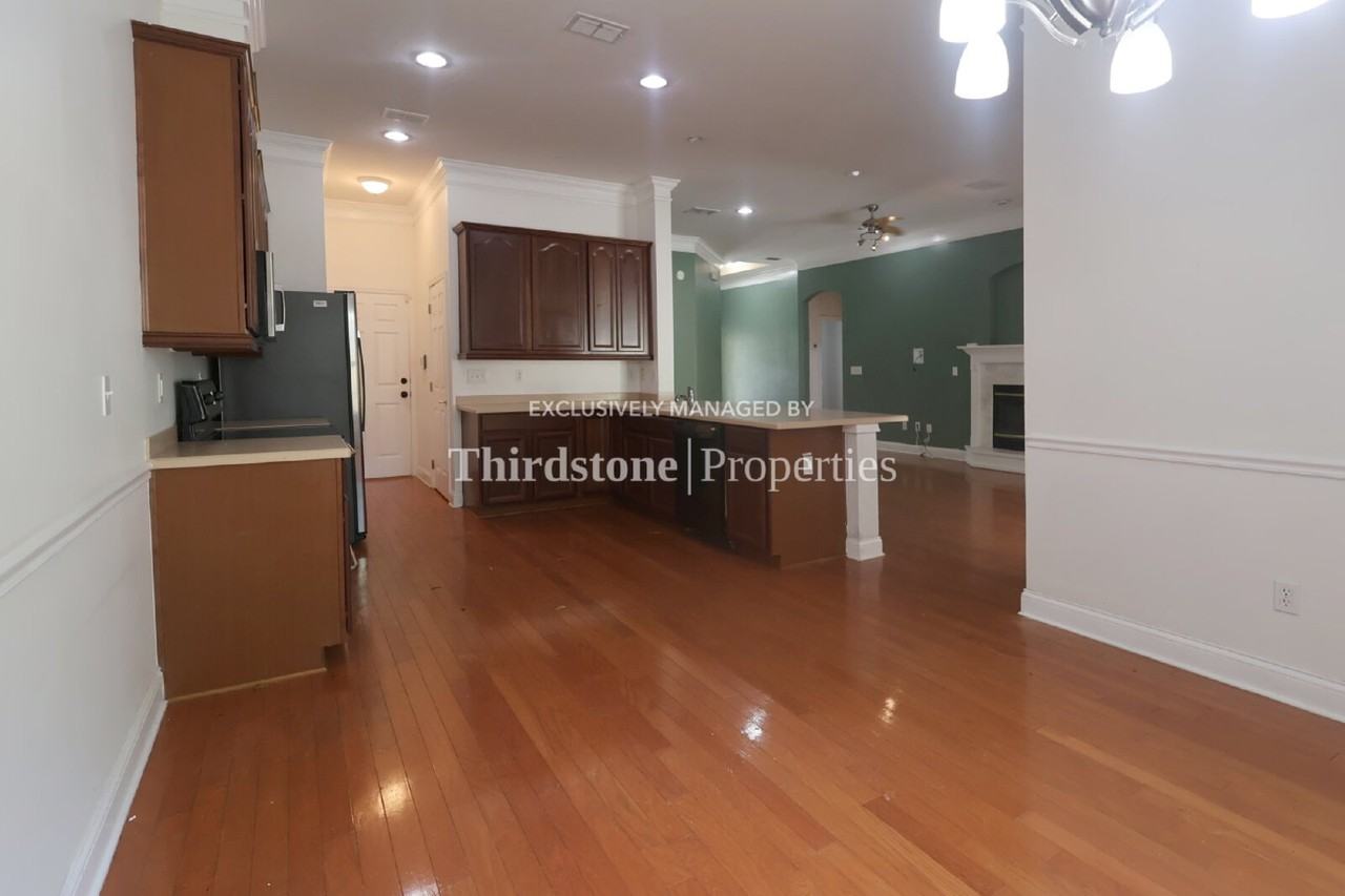 4337 Palmer Ave - Photo 7 of 37