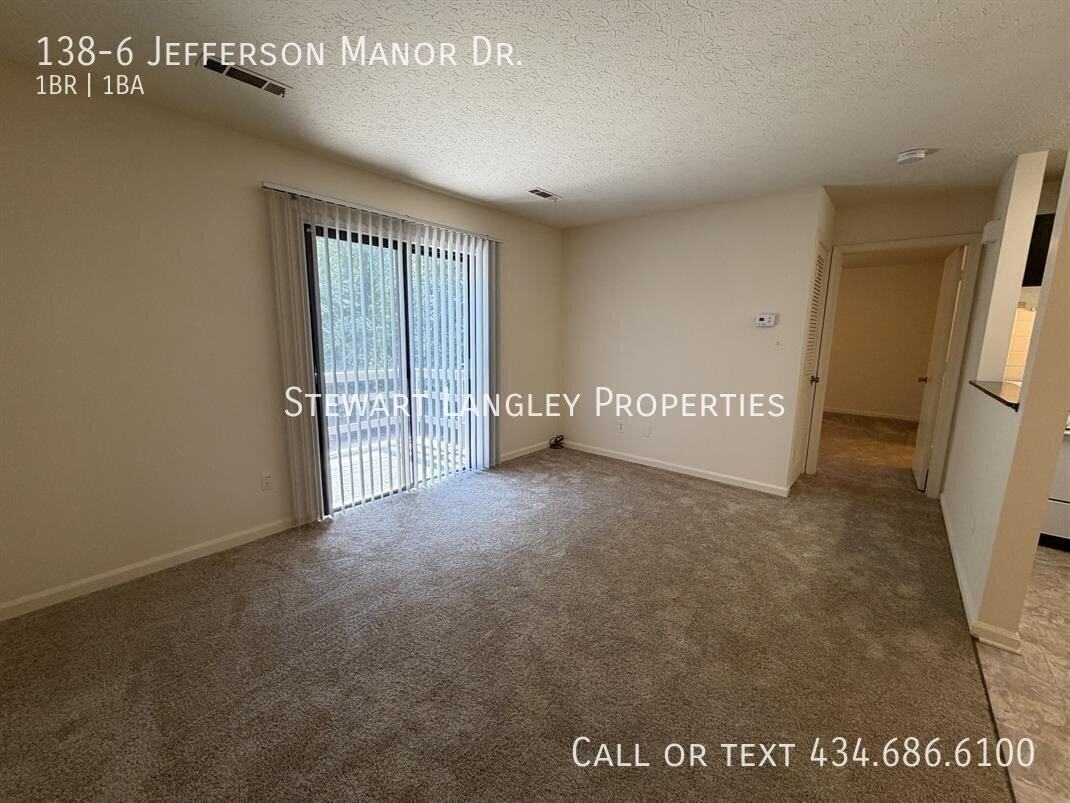 138 Jefferson Manor Dr Apt 6 - Photo 2 of 22