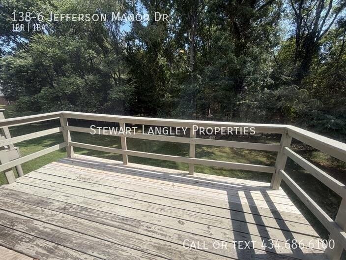 138 Jefferson Manor Dr Apt 6 - Photo 3 of 22