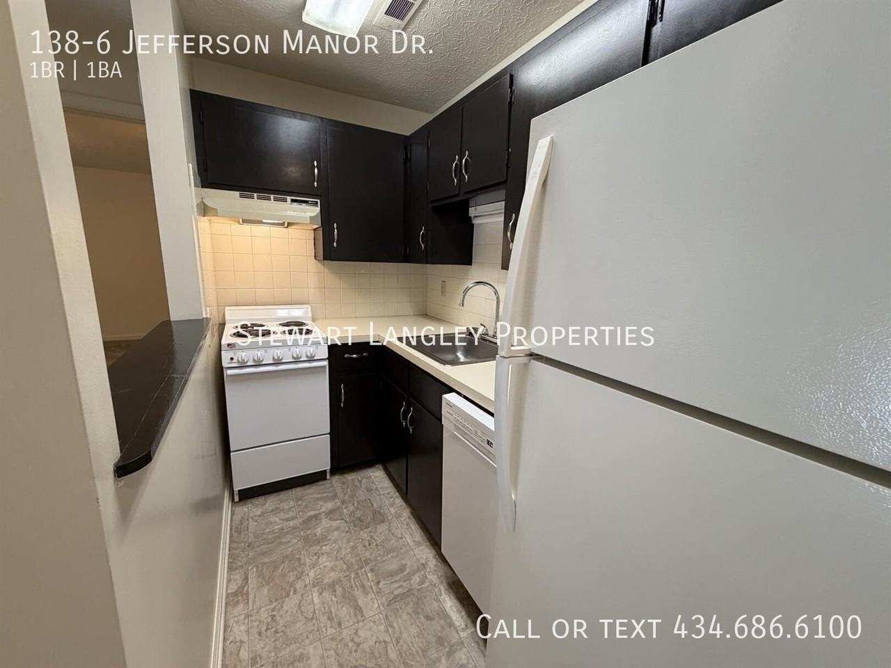 138 Jefferson Manor Dr Apt 6 - Photo 7 of 22