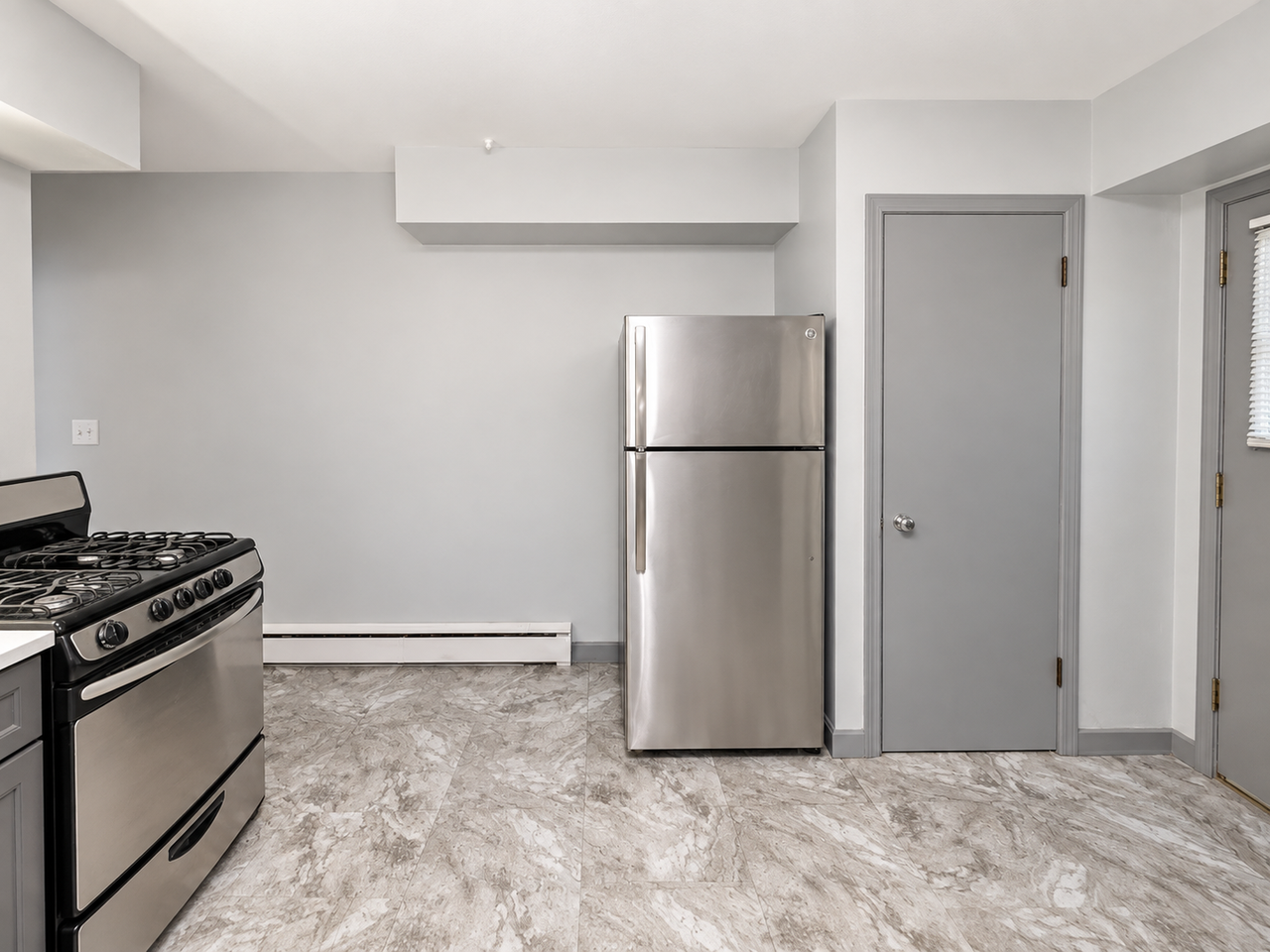 1107 Garfield St #3 - Photo 2 of 11