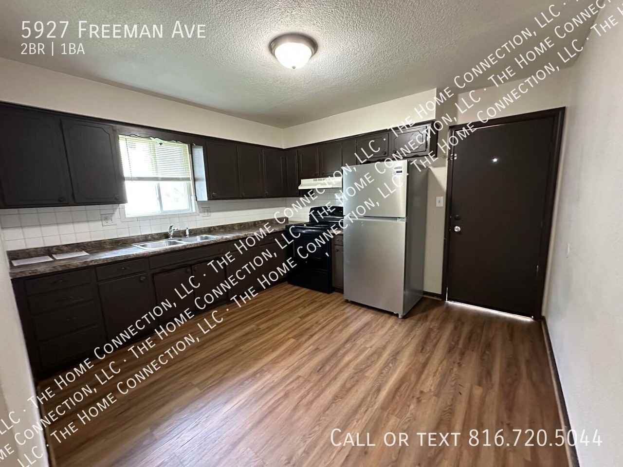 5927 Freeman Ave - Photo 4 of 13