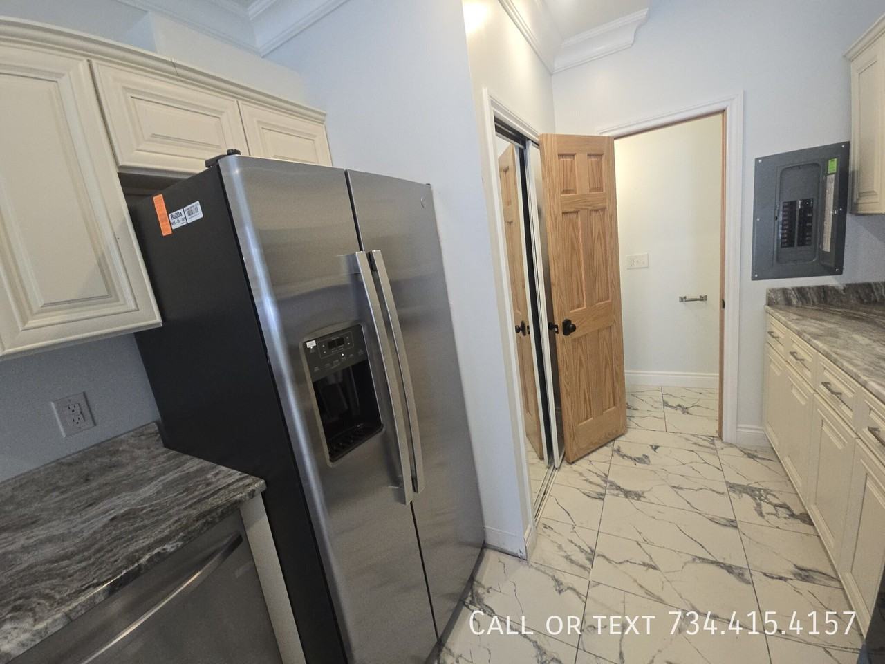426 S 4th Ave #1 - Photo 5 of 35
