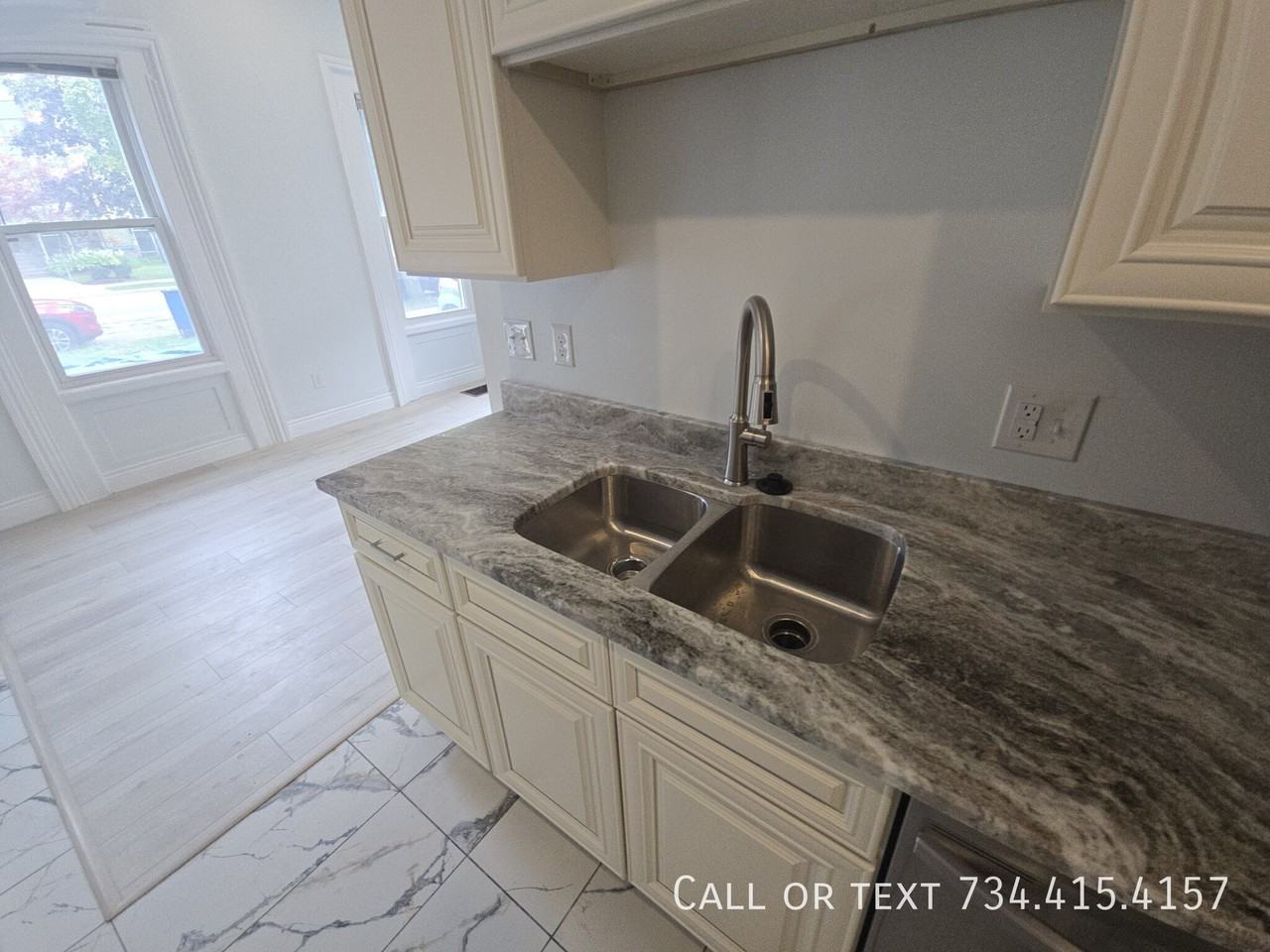 426 S 4th Ave #1 - Photo 7 of 35