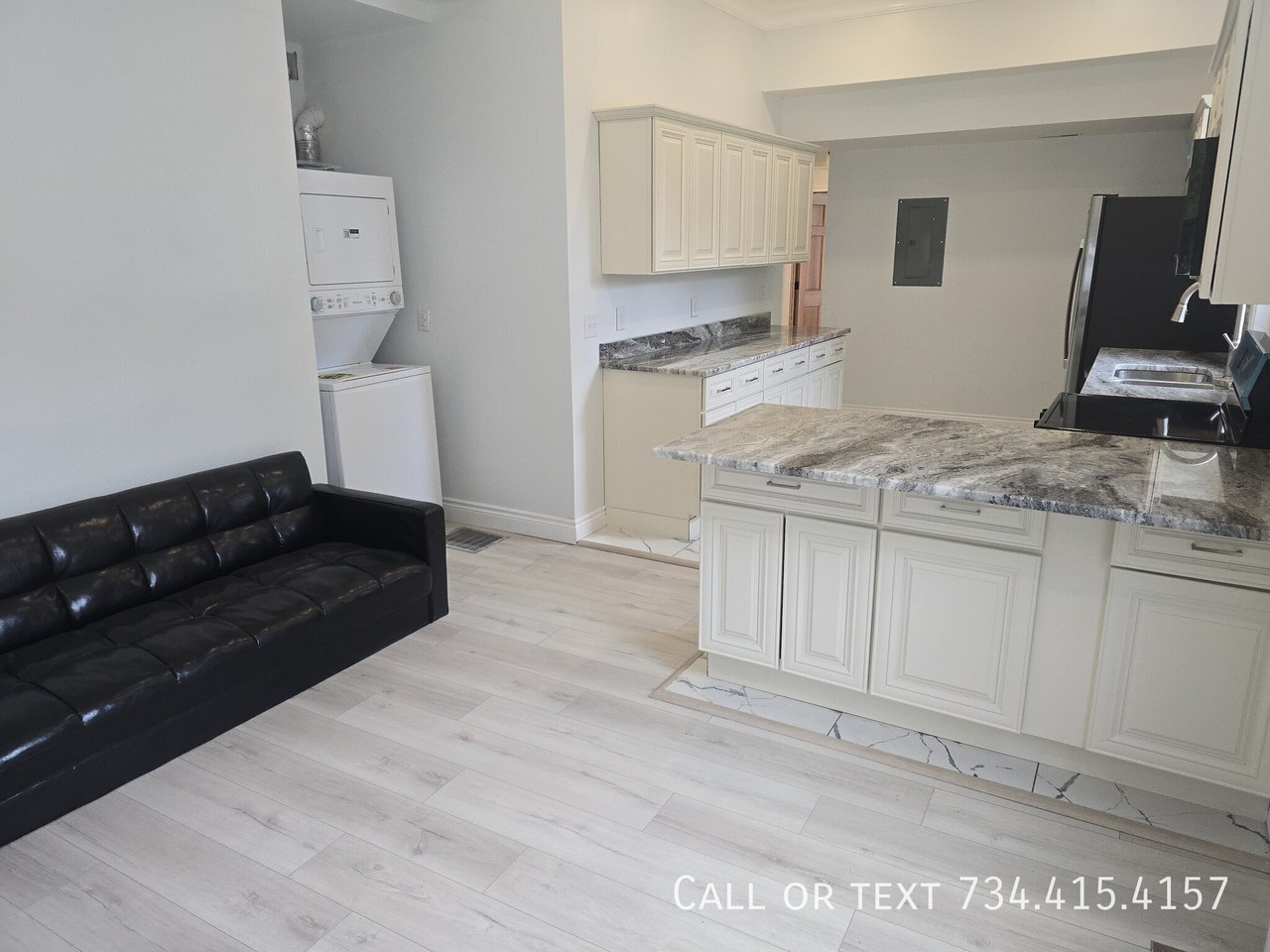 426 S 4th Ave #2 - Photo 4 of 25