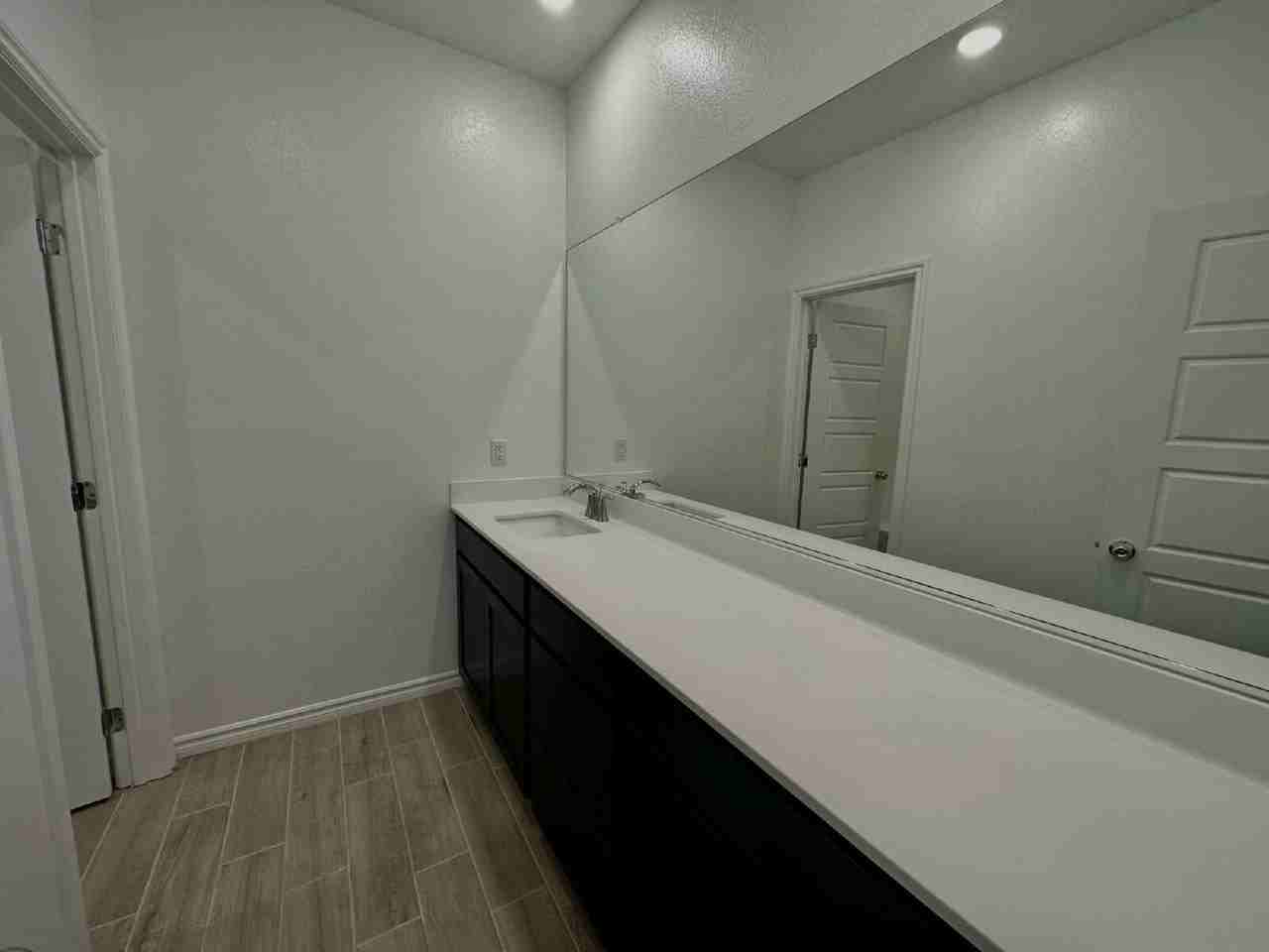 333 Laurel Peak Dr - Photo 3 of 7