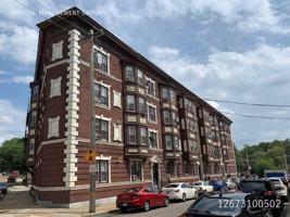 featured image of 542 W King St #A4