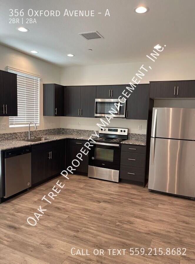 356 Oxford Ave #A - Photo 3 of 17